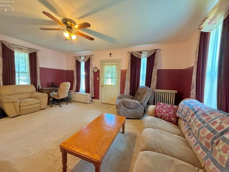 606 Sandusky Street, Bellevue, 44811, 3 Bedrooms Bedrooms, ,2 BathroomsBathrooms,Residential,For Sale,Sandusky,20263288