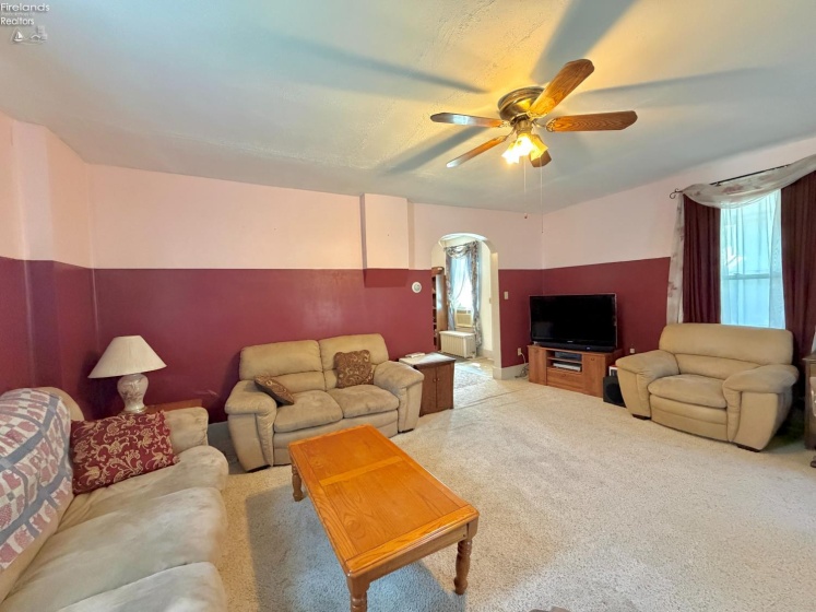 606 Sandusky Street, Bellevue, 44811, 3 Bedrooms Bedrooms, ,2 BathroomsBathrooms,Residential,For Sale,Sandusky,20263288