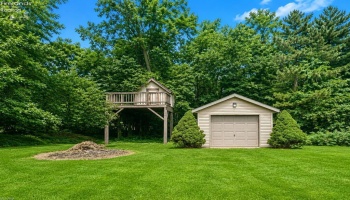 7996 Rice Road, Amherst, 44001, 5 Bedrooms Bedrooms, ,4 BathroomsBathrooms,Residential,For Sale,Rice,20263282