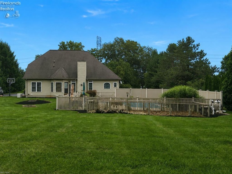 7996 Rice Road, Amherst, 44001, 5 Bedrooms Bedrooms, ,4 BathroomsBathrooms,Residential,For Sale,Rice,20263282