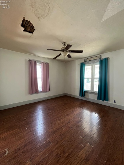 338 Circular Street, Tiffin, 44883, 2 Bedrooms Bedrooms, ,1 BathroomBathrooms,Residential,For Sale,Circular,20263344