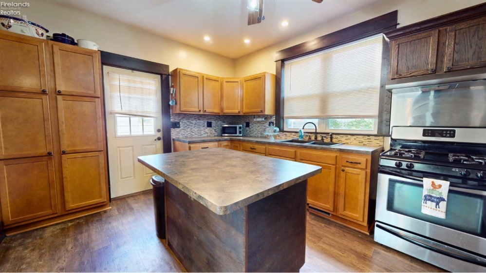 515 Bucyrus Street, Crestline, 44827, 3 Bedrooms Bedrooms, ,2 BathroomsBathrooms,Residential,For Sale,Bucyrus,20263315
