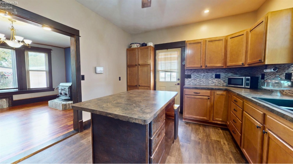 515 Bucyrus Street, Crestline, 44827, 3 Bedrooms Bedrooms, ,2 BathroomsBathrooms,Residential,For Sale,Bucyrus,20263315