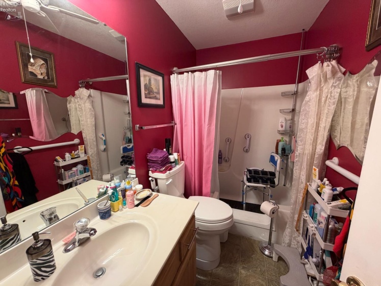 18 Deer Track Trail, Norwalk, 44857, 3 Bedrooms Bedrooms, ,2 BathroomsBathrooms,Residential,For Sale,Deer Track,20263345