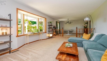 642 Glendale, Port Clinton, 43452, 3 Bedrooms Bedrooms, ,3 BathroomsBathrooms,Residential,For Sale,Glendale,20263217