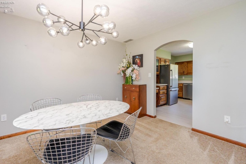 642 Glendale, Port Clinton, 43452, 3 Bedrooms Bedrooms, ,3 BathroomsBathrooms,Residential,For Sale,Glendale,20263217