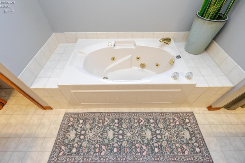 642 Glendale, Port Clinton, 43452, 3 Bedrooms Bedrooms, ,3 BathroomsBathrooms,Residential,For Sale,Glendale,20263217