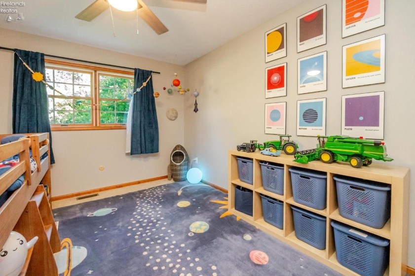 642 Glendale, Port Clinton, 43452, 3 Bedrooms Bedrooms, ,3 BathroomsBathrooms,Residential,For Sale,Glendale,20263217