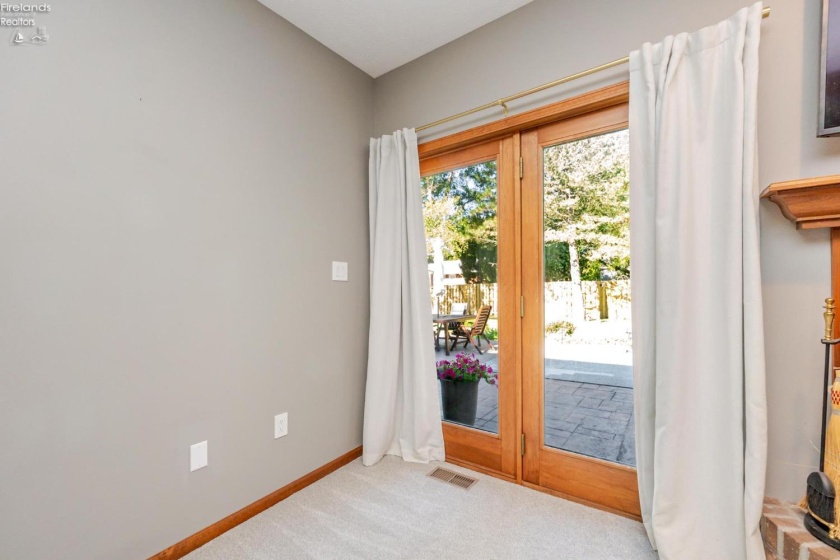 642 Glendale, Port Clinton, 43452, 3 Bedrooms Bedrooms, ,3 BathroomsBathrooms,Residential,For Sale,Glendale,20263217