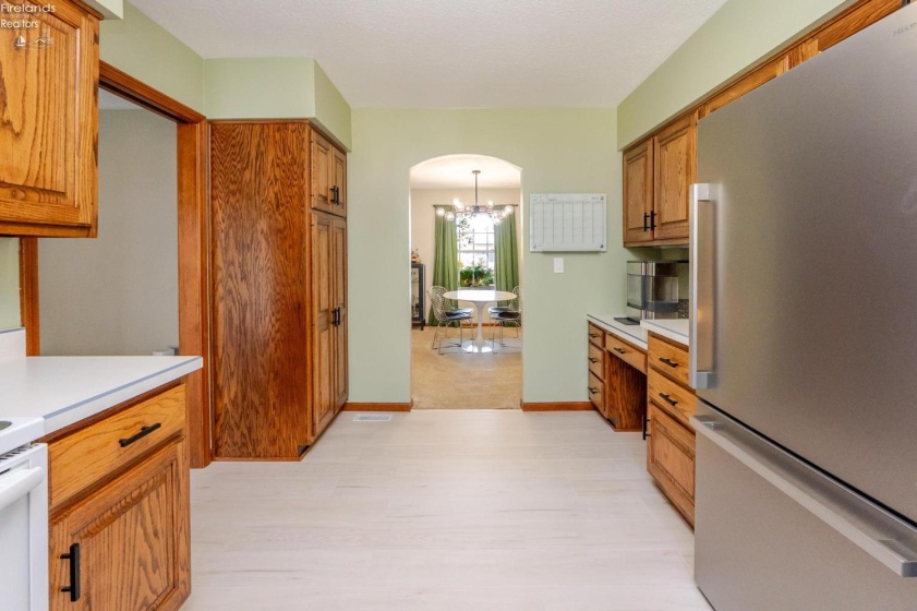 642 Glendale, Port Clinton, 43452, 3 Bedrooms Bedrooms, ,3 BathroomsBathrooms,Residential,For Sale,Glendale,20263217