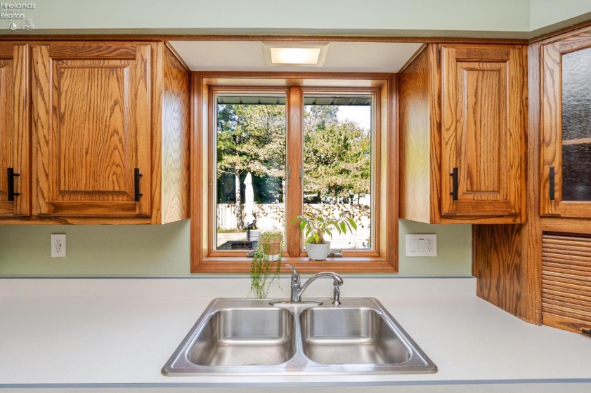 642 Glendale, Port Clinton, 43452, 3 Bedrooms Bedrooms, ,3 BathroomsBathrooms,Residential,For Sale,Glendale,20263217