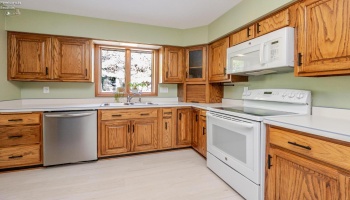 642 Glendale, Port Clinton, 43452, 3 Bedrooms Bedrooms, ,3 BathroomsBathrooms,Residential,For Sale,Glendale,20263217