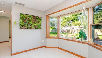 642 Glendale, Port Clinton, 43452, 3 Bedrooms Bedrooms, ,3 BathroomsBathrooms,Residential,For Sale,Glendale,20263217