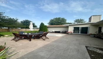 642 Glendale, Port Clinton, 43452, 3 Bedrooms Bedrooms, ,3 BathroomsBathrooms,Residential,For Sale,Glendale,20263217