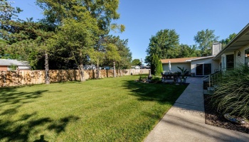 642 Glendale, Port Clinton, 43452, 3 Bedrooms Bedrooms, ,3 BathroomsBathrooms,Residential,For Sale,Glendale,20263217