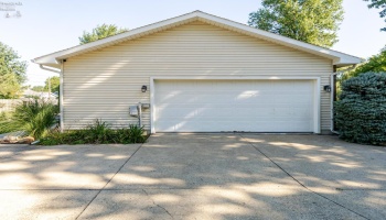 642 Glendale, Port Clinton, 43452, 3 Bedrooms Bedrooms, ,3 BathroomsBathrooms,Residential,For Sale,Glendale,20263217