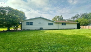 642 Glendale, Port Clinton, 43452, 3 Bedrooms Bedrooms, ,3 BathroomsBathrooms,Residential,For Sale,Glendale,20263217