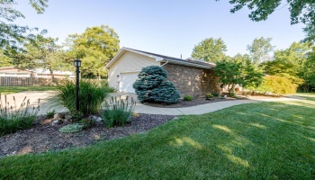 642 Glendale, Port Clinton, 43452, 3 Bedrooms Bedrooms, ,3 BathroomsBathrooms,Residential,For Sale,Glendale,20263217