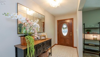 642 Glendale, Port Clinton, 43452, 3 Bedrooms Bedrooms, ,3 BathroomsBathrooms,Residential,For Sale,Glendale,20263217