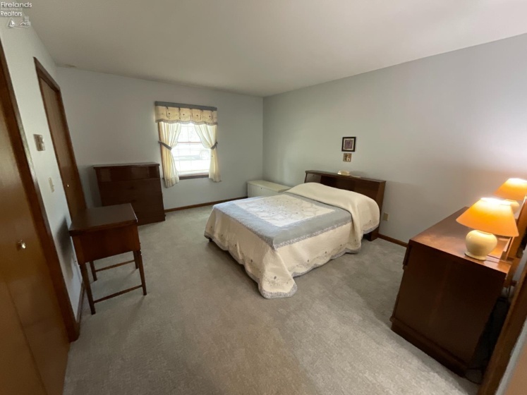 949 Tucker Lane, Fremont, 43420, 2 Bedrooms Bedrooms, ,2 BathroomsBathrooms,Residential,For Sale,Tucker,20263280