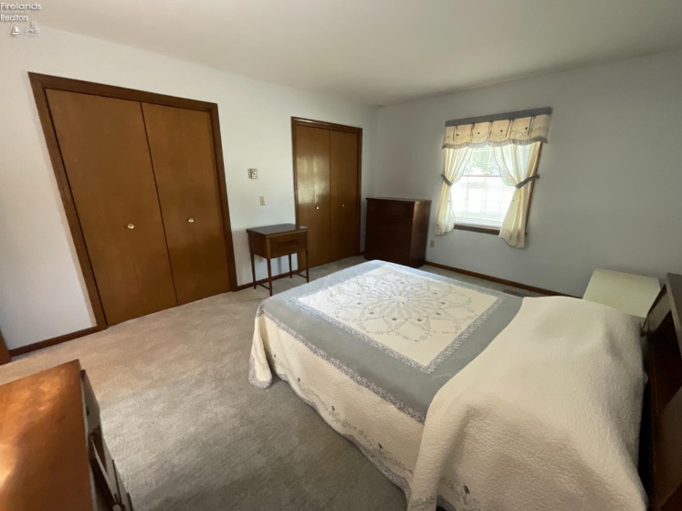 949 Tucker Lane, Fremont, 43420, 2 Bedrooms Bedrooms, ,2 BathroomsBathrooms,Residential,For Sale,Tucker,20263280