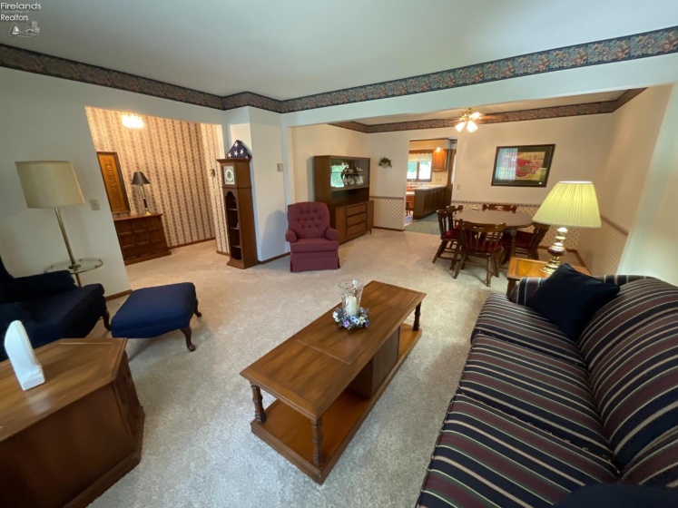 949 Tucker Lane, Fremont, 43420, 2 Bedrooms Bedrooms, ,2 BathroomsBathrooms,Residential,For Sale,Tucker,20263280