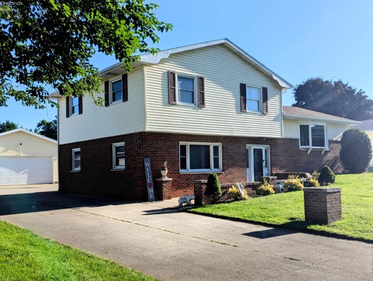 6725 Ridgewood Drive, Castalia, 44824, 4 Bedrooms Bedrooms, ,2 BathroomsBathrooms,Residential,For Sale,Ridgewood,20263350
