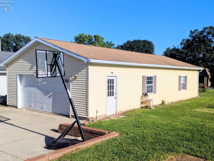 6725 Ridgewood Drive, Castalia, 44824, 4 Bedrooms Bedrooms, ,2 BathroomsBathrooms,Residential,For Sale,Ridgewood,20263350
