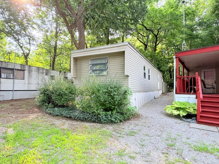 8786 North Shore Boulevard, Marblehead, 43440, 2 Bedrooms Bedrooms, ,1 BathroomBathrooms,Residential,For Sale,North Shore,20263358
