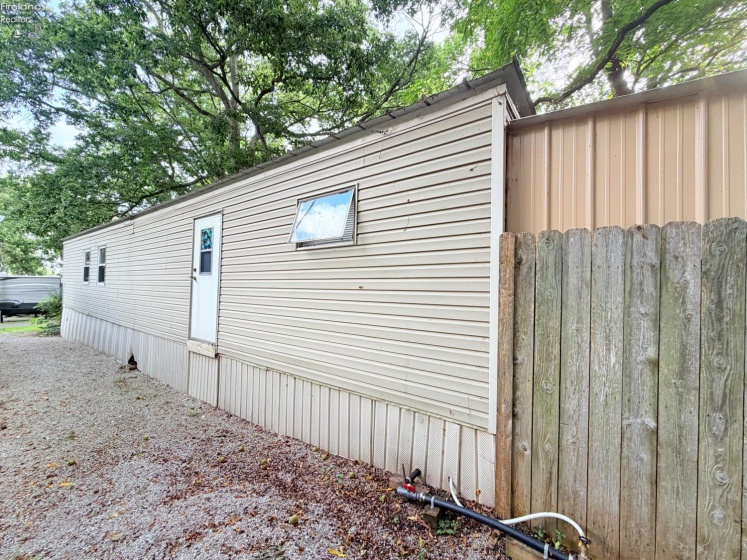 8786 North Shore Boulevard, Marblehead, 43440, 2 Bedrooms Bedrooms, ,1 BathroomBathrooms,Residential,For Sale,North Shore,20263358