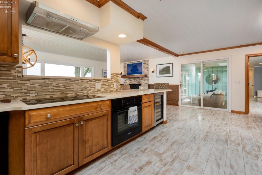 725 Lake Street, Marblehead, 43440, 3 Bedrooms Bedrooms, ,3 BathroomsBathrooms,Residential,For Sale,Lake,20263298