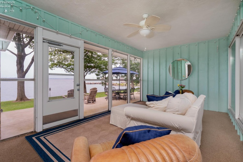 725 Lake Street, Marblehead, 43440, 3 Bedrooms Bedrooms, ,3 BathroomsBathrooms,Residential,For Sale,Lake,20263298