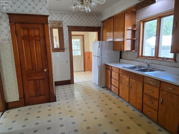 108 Ann Street, Tiffin, 44883, 4 Bedrooms Bedrooms, ,2 BathroomsBathrooms,Residential,For Sale,Ann,20263354