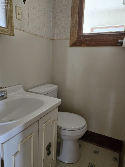 108 Ann Street, Tiffin, 44883, 4 Bedrooms Bedrooms, ,2 BathroomsBathrooms,Residential,For Sale,Ann,20263354