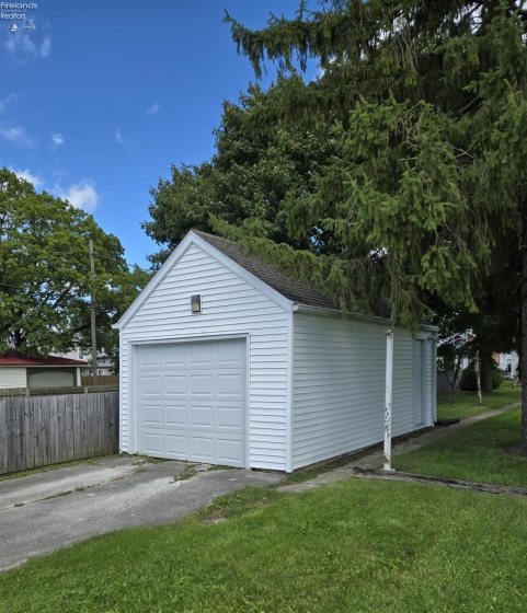 108 Ann Street, Tiffin, 44883, 4 Bedrooms Bedrooms, ,2 BathroomsBathrooms,Residential,For Sale,Ann,20263354