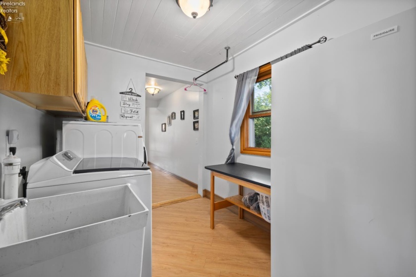 43976 Webster Rd, Wellington, 44090, 3 Bedrooms Bedrooms, ,2 BathroomsBathrooms,Residential,For Sale,Webster Rd,20263364