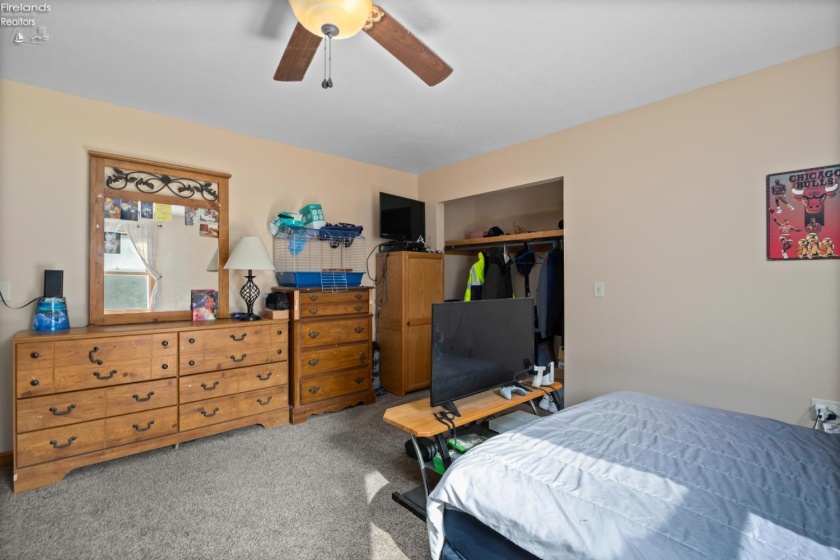 43976 Webster Rd, Wellington, 44090, 3 Bedrooms Bedrooms, ,2 BathroomsBathrooms,Residential,For Sale,Webster Rd,20263364
