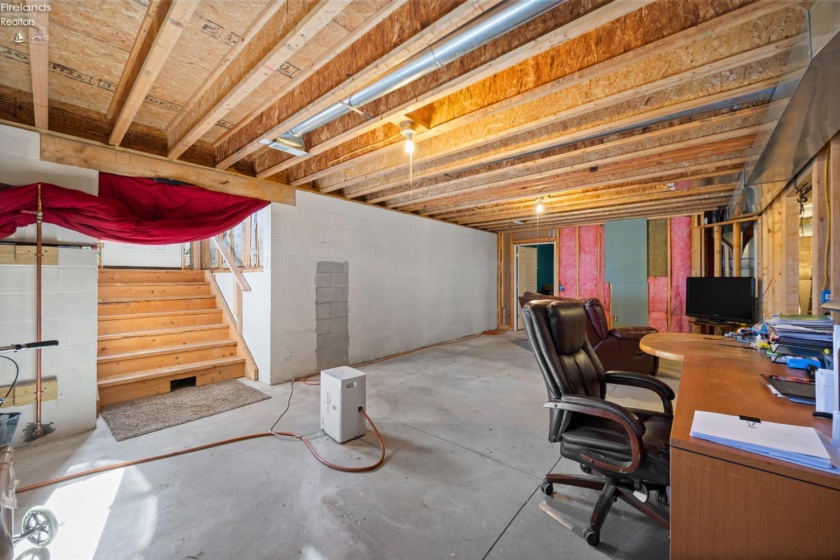 43976 Webster Rd, Wellington, 44090, 3 Bedrooms Bedrooms, ,2 BathroomsBathrooms,Residential,For Sale,Webster Rd,20263364