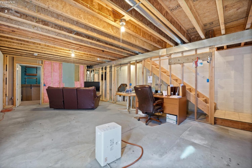 43976 Webster Rd, Wellington, 44090, 3 Bedrooms Bedrooms, ,2 BathroomsBathrooms,Residential,For Sale,Webster Rd,20263364