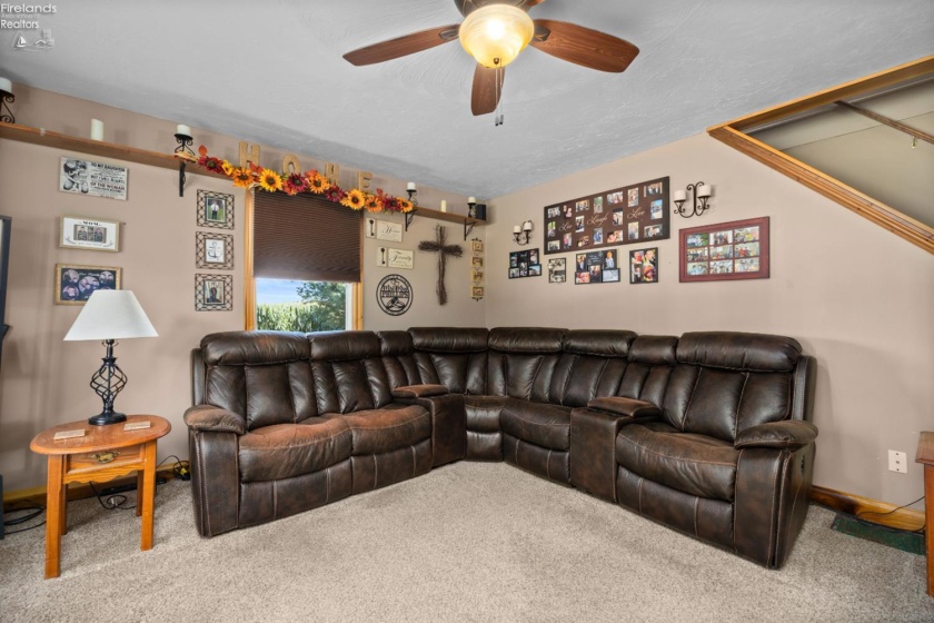 43976 Webster Rd, Wellington, 44090, 3 Bedrooms Bedrooms, ,2 BathroomsBathrooms,Residential,For Sale,Webster Rd,20263364