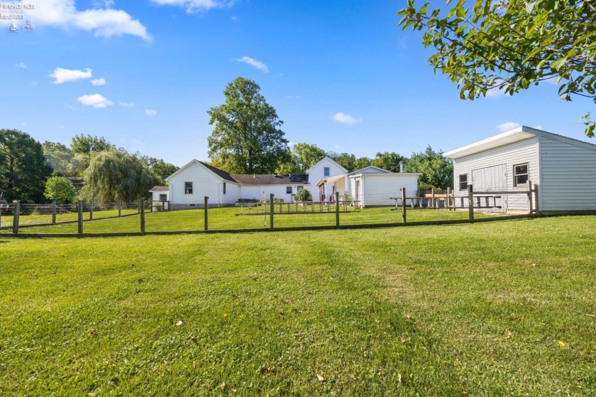 43976 Webster Rd, Wellington, 44090, 3 Bedrooms Bedrooms, ,2 BathroomsBathrooms,Residential,For Sale,Webster Rd,20263364
