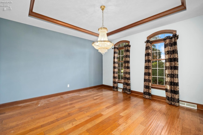 6232 Oak Point Estates, Lorain, 44053, 4 Bedrooms Bedrooms, ,4 BathroomsBathrooms,Residential,For Sale,Oak Point Estates,20263356