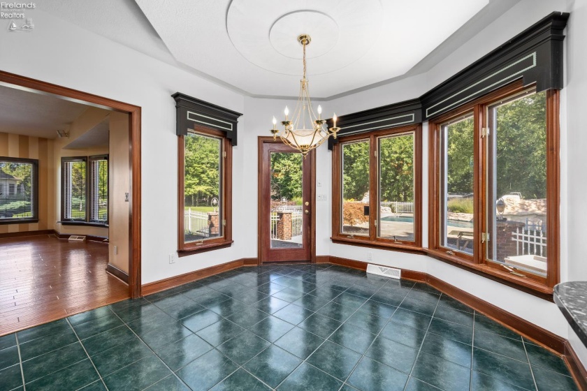 6232 Oak Point Estates, Lorain, 44053, 4 Bedrooms Bedrooms, ,4 BathroomsBathrooms,Residential,For Sale,Oak Point Estates,20263356