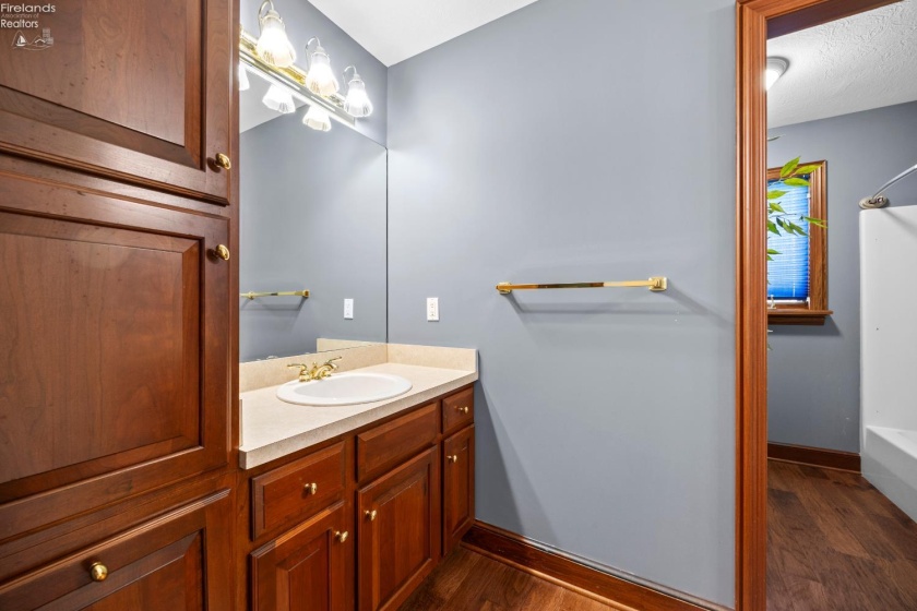 6232 Oak Point Estates, Lorain, 44053, 4 Bedrooms Bedrooms, ,4 BathroomsBathrooms,Residential,For Sale,Oak Point Estates,20263356