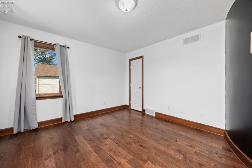 6232 Oak Point Estates, Lorain, 44053, 4 Bedrooms Bedrooms, ,4 BathroomsBathrooms,Residential,For Sale,Oak Point Estates,20263356