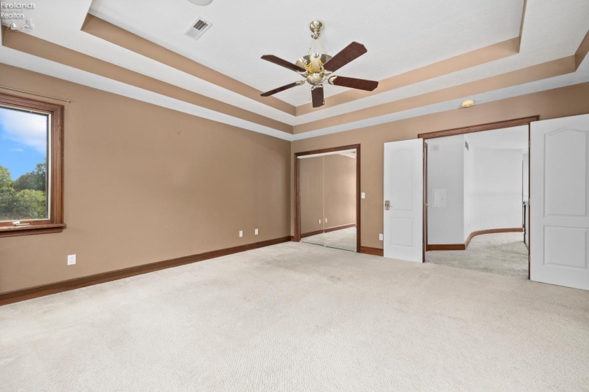6232 Oak Point Estates, Lorain, 44053, 4 Bedrooms Bedrooms, ,4 BathroomsBathrooms,Residential,For Sale,Oak Point Estates,20263356