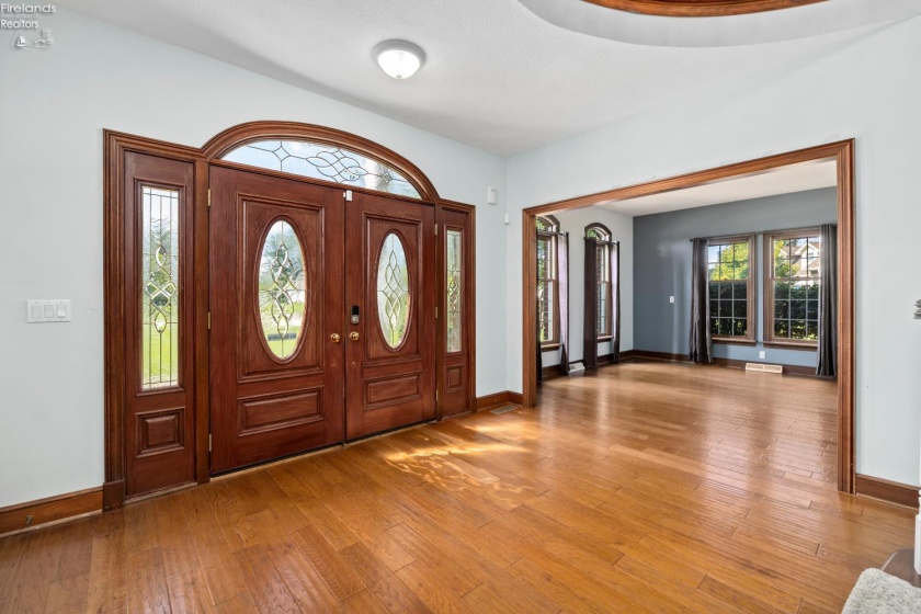 6232 Oak Point Estates, Lorain, 44053, 4 Bedrooms Bedrooms, ,4 BathroomsBathrooms,Residential,For Sale,Oak Point Estates,20263356