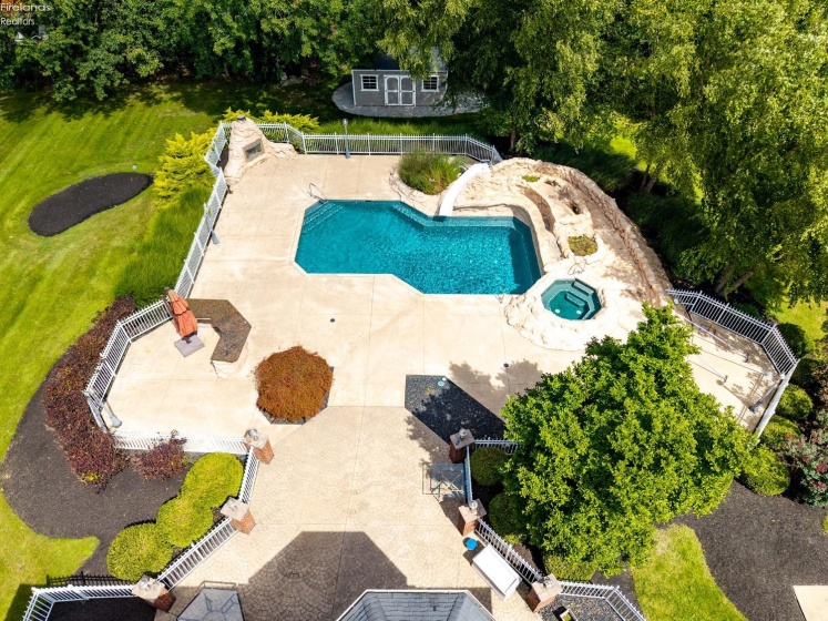 6232 Oak Point Estates, Lorain, 44053, 4 Bedrooms Bedrooms, ,4 BathroomsBathrooms,Residential,For Sale,Oak Point Estates,20263356