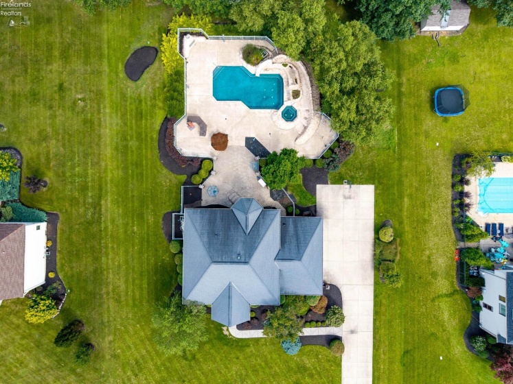 6232 Oak Point Estates, Lorain, 44053, 4 Bedrooms Bedrooms, ,4 BathroomsBathrooms,Residential,For Sale,Oak Point Estates,20263356