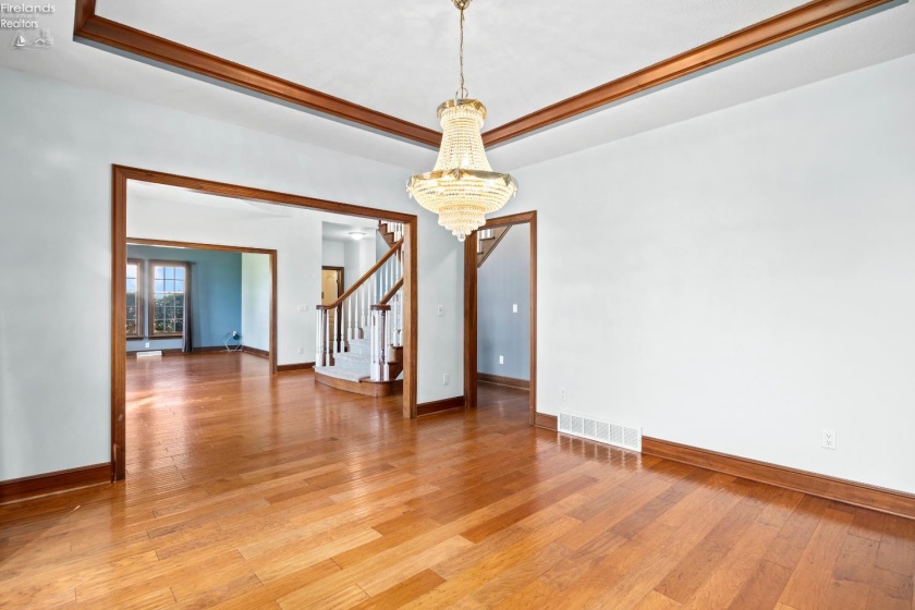 6232 Oak Point Estates, Lorain, 44053, 4 Bedrooms Bedrooms, ,4 BathroomsBathrooms,Residential,For Sale,Oak Point Estates,20263356